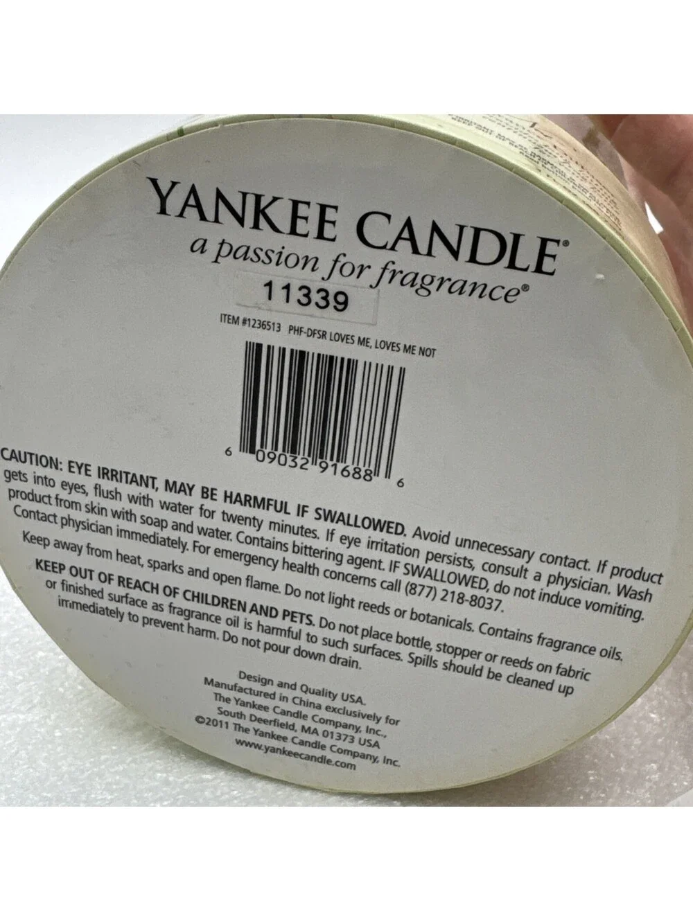 RARE Yankee Candle Loves Me, Loves Me Not Fragrance Diffuser Glass Vase Daisy